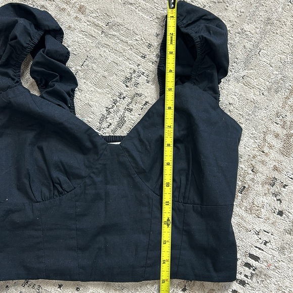 Abercrombie & Fitch Smocked Crop Top - Picture 9 of 9